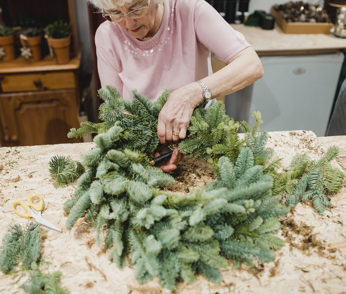 How to Relieve Senior Loneliness During the Holidays